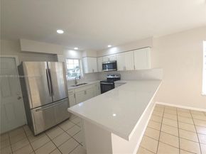 712 SW 6 St, Homestead FL 33030