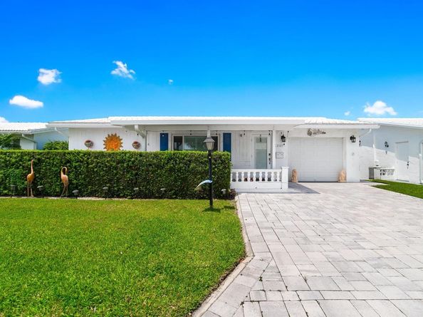 2107 SW 22nd Street, Boynton Beach FL 33426