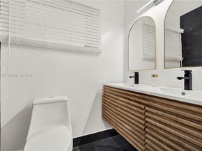 51 NE 56th Ct, Oakland Park FL 33334