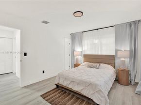 51 NE 56th Ct, Oakland Park FL 33334