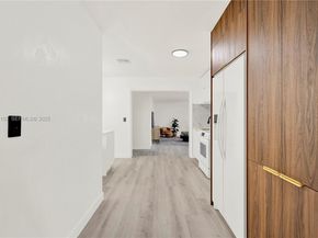 51 NE 56th Ct, Oakland Park FL 33334