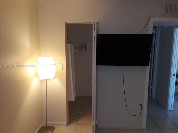 250 180th Dr 159, Sunny Isles Beach FL 33160