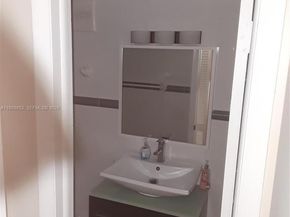 250 180th Dr 159, Sunny Isles Beach FL 33160