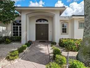 2556 Eagle Run Ln, Weston FL 33327