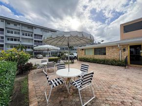 410 SE 2nd St 406, Hallandale Beach FL 33009