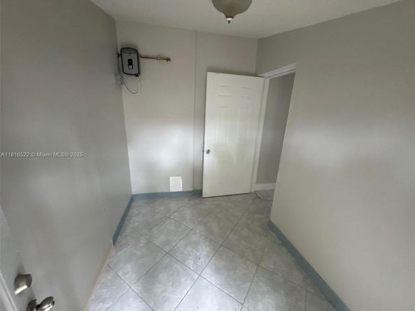 2130 Acapulco Dr, Miramar FL 33023