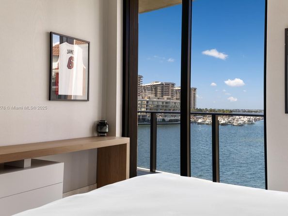 3581 E Glencoe St 501, Miami FL 33133