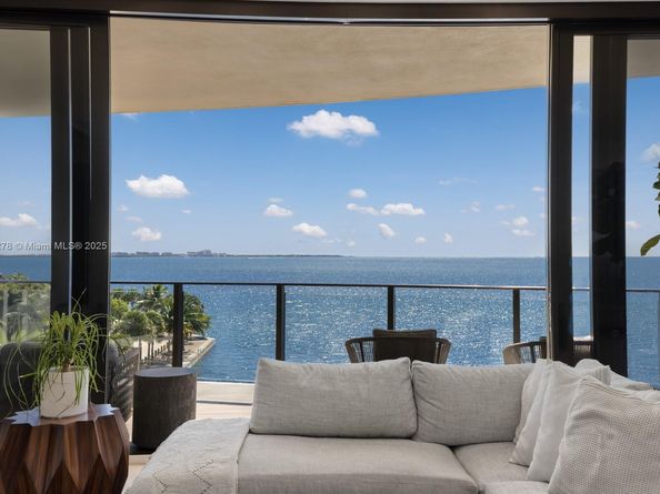 3581 E Glencoe St 501, Miami FL 33133