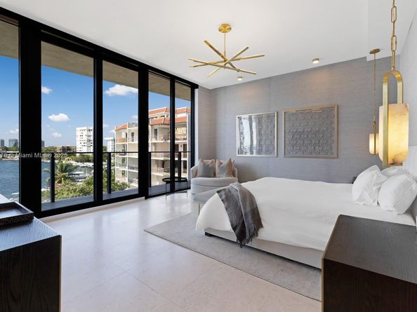 3581 E Glencoe St 501, Miami FL 33133