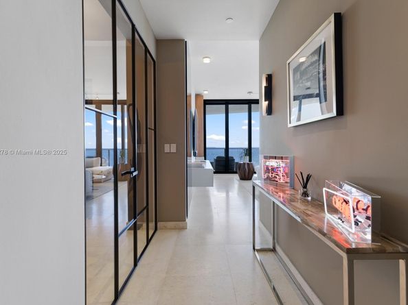 3581 E Glencoe St 501, Miami FL 33133