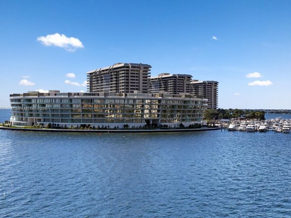 3581 E Glencoe St 501, Miami FL 33133