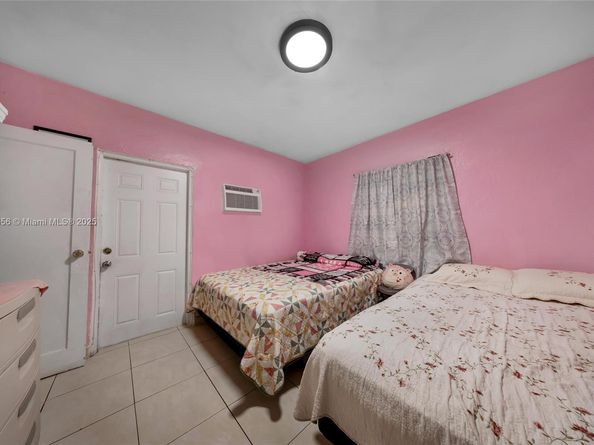 1858 SW 5th St, Miami FL 33135