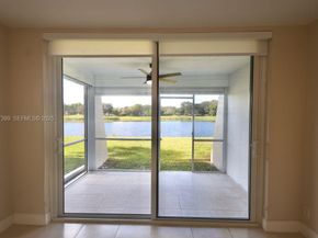 9450 Poinciana Pl 106, Davie FL 33324