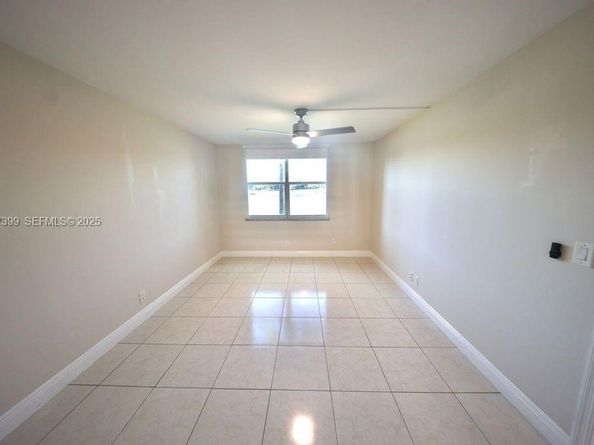 9450 Poinciana Pl 106, Davie FL 33324