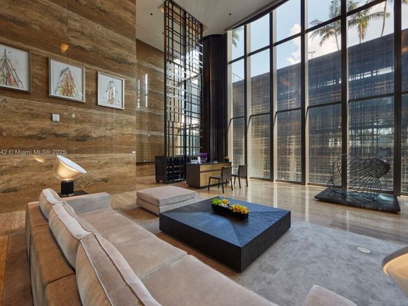 800 S Pointe Dr 901, Miami Beach FL 33139