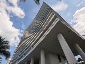 800 S Pointe Dr 901, Miami Beach FL 33139