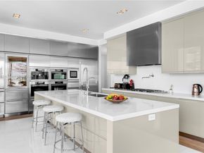 800 S Pointe Dr 901, Miami Beach FL 33139