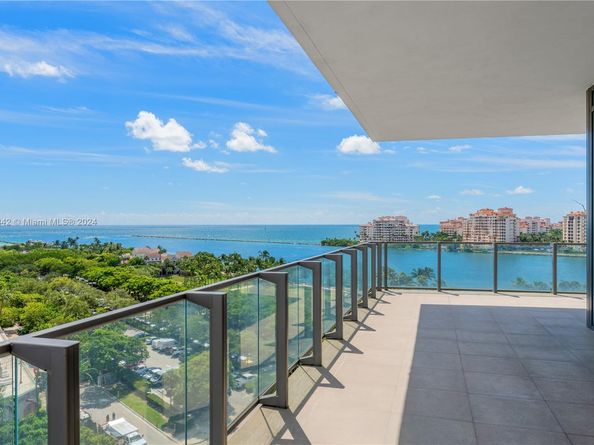 800 S Pointe Dr 901, Miami Beach FL 33139