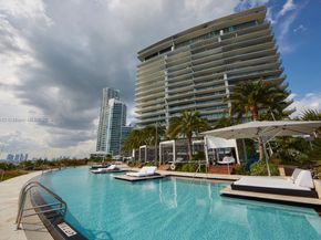 800 S Pointe Dr 901, Miami Beach FL 33139