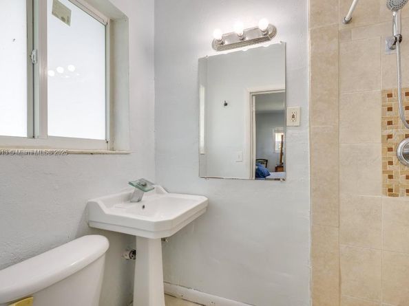 3431 Jackson Blvd, Fort Lauderdale FL 33312