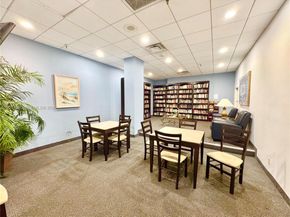 290 174th St 1112, Sunny Isles Beach FL 33160