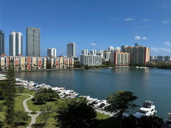 290 174th St 1112, Sunny Isles Beach FL 33160