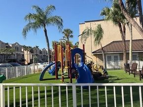 8670 NW 6th Ln 4210, Miami FL 33126