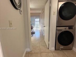 8670 NW 6th Ln 4210, Miami FL 33126