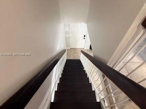 8670 NW 6th Ln 4210, Miami FL 33126