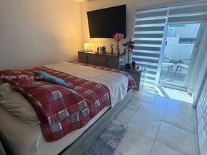 8670 NW 6th Ln 4210, Miami FL 33126