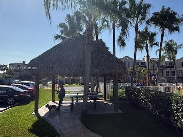 8670 NW 6th Ln 4210, Miami FL 33126