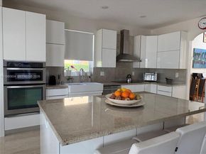 12513 NW 18th Mnr, Pembroke Pines FL 33028