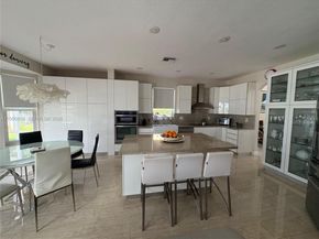 12513 NW 18th Mnr, Pembroke Pines FL 33028