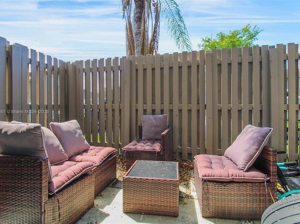 10619 SW 113th Pl 88B, Miami FL 33176