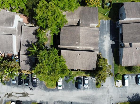 10619 SW 113th Pl 88B, Miami FL 33176