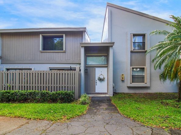 10619 SW 113th Pl 88B, Miami FL 33176