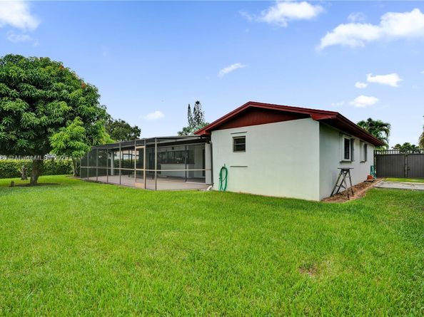 8280 SW 205th St, Cutler Bay FL 33189