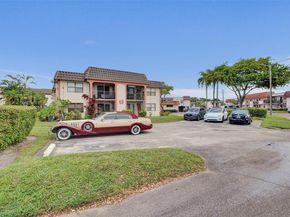 871 NE 207 Ln 20315, Miami FL 33179