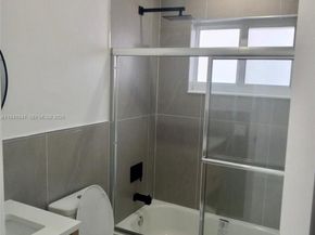 4315 SW 98th Ave, Miami FL 33165