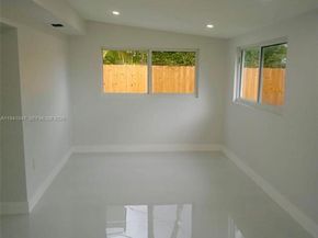 4315 SW 98th Ave, Miami FL 33165