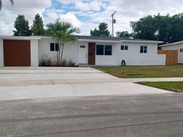 4315 SW 98th Ave, Miami FL 33165