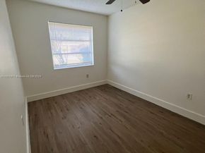11520 NW 31st Pl, Sunrise FL 33323