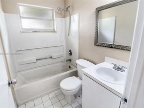 2725 NW 3rd St, Pompano Beach FL 33069