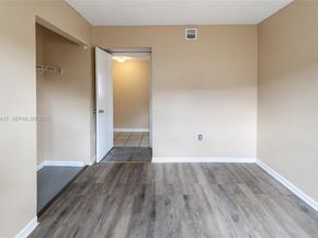 2725 NW 3rd St, Pompano Beach FL 33069