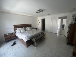 3915 NE 168th St 3915, North Miami Beach FL 33160