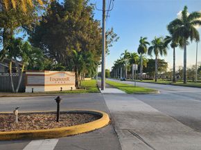13337 SW 112th Pl, Miami FL 33176
