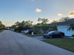 13337 SW 112th Pl, Miami FL 33176