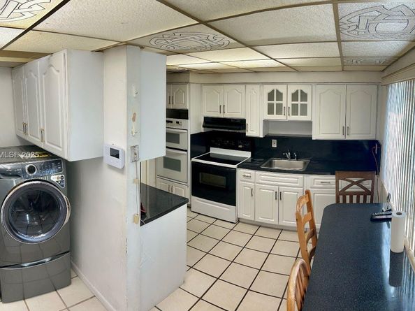 19525 NW 38th Ct, Miami Gardens FL 33055