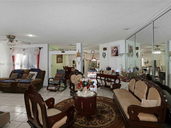 14509 SW 138th Ct, Miami FL 33186