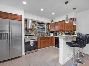 6841 Raleigh St, Hollywood FL 33024